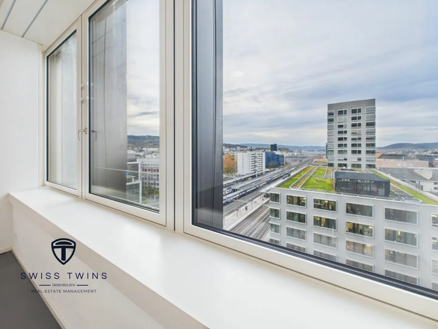 A Home Above the Clouds - Where Architecture Meets Emotion - Photo 12 of 15