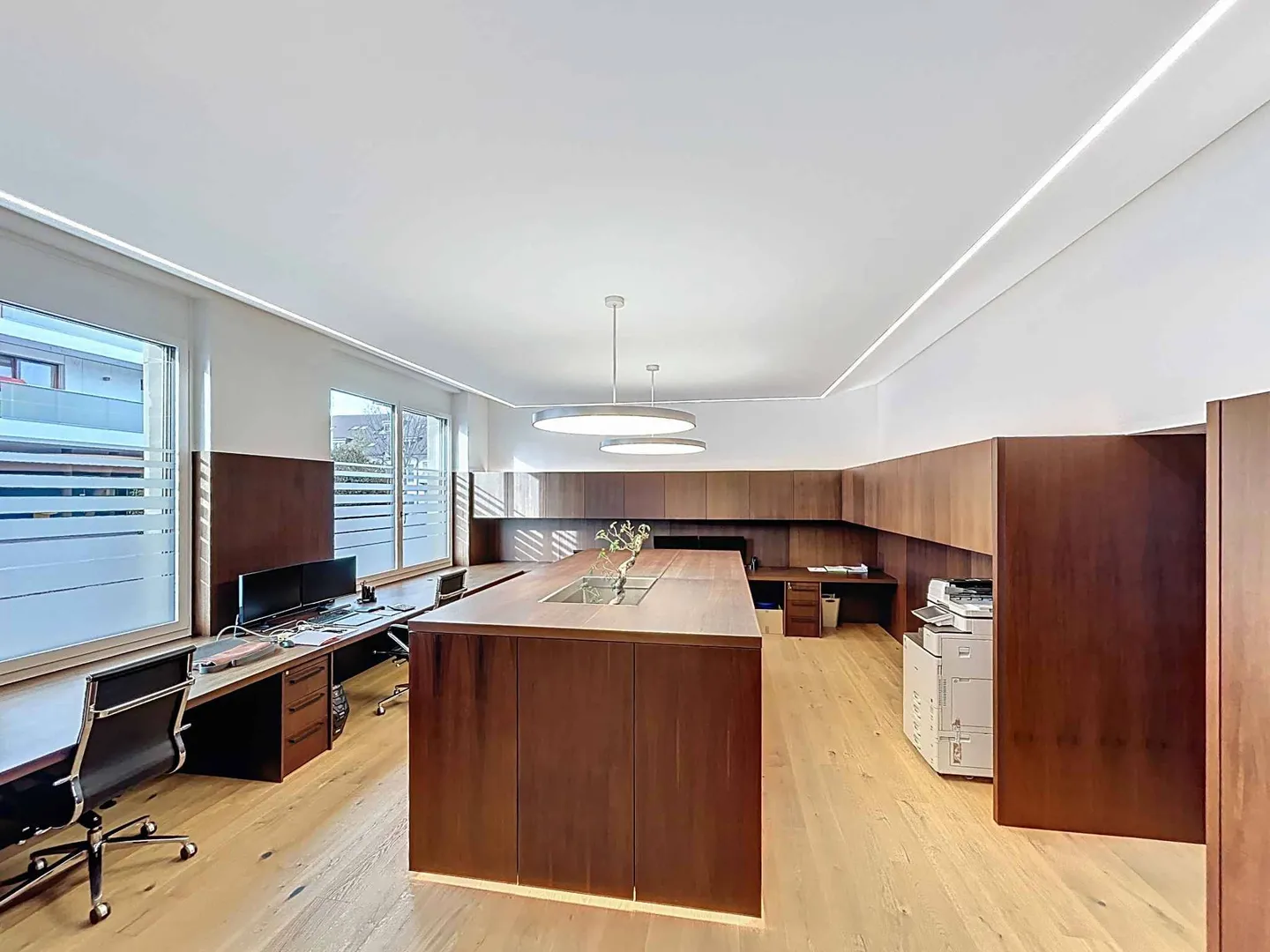 Superficie di 98 m² di spazio abitativo con terrazza, spazio versatile con grande potenziale - Foto 1 di 8