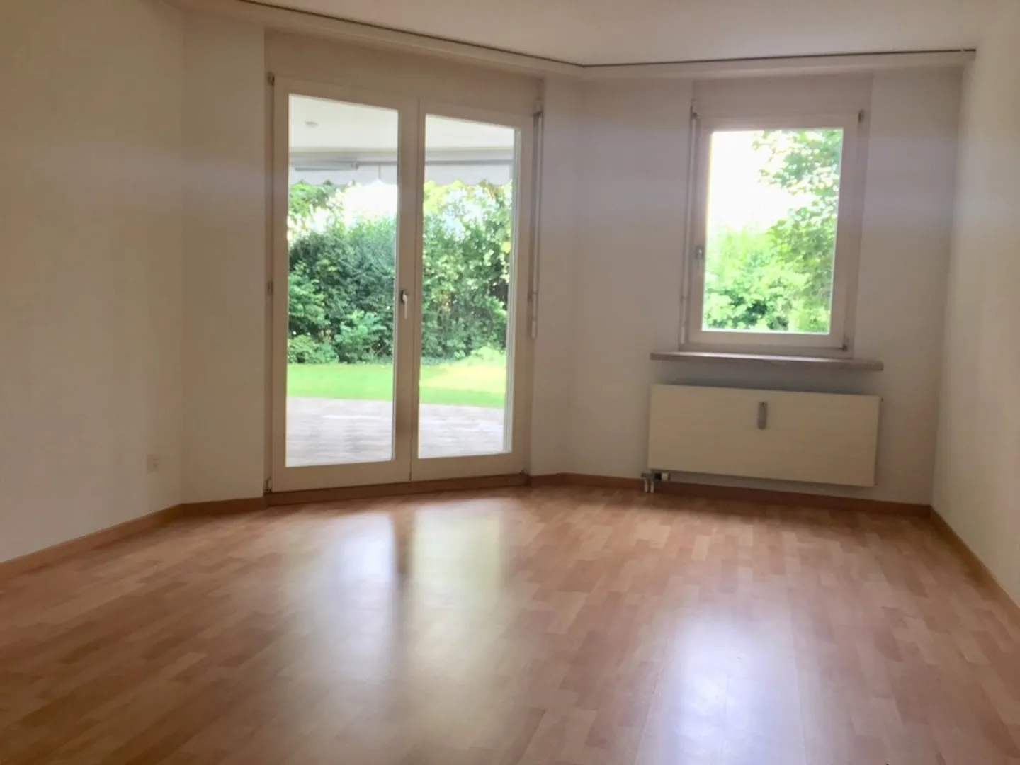 Spacious 4.5-Room Apartment - Photo 2 of 6
