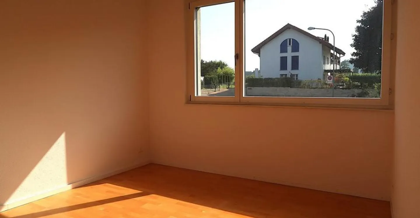 Appartamento di 3.5 locali in un quartiere tranquillo - Foto 5 di 8
