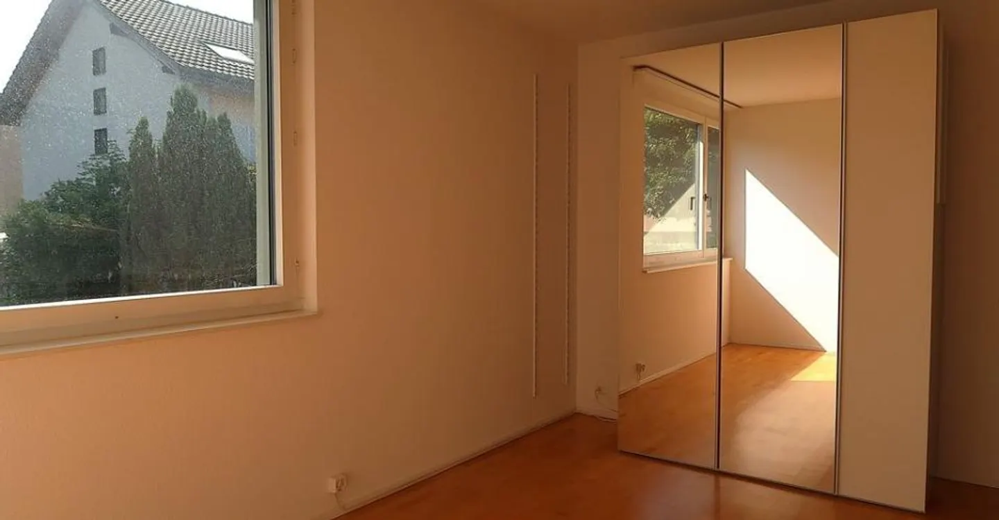 Appartamento di 3.5 locali in un quartiere tranquillo - Foto 6 di 8