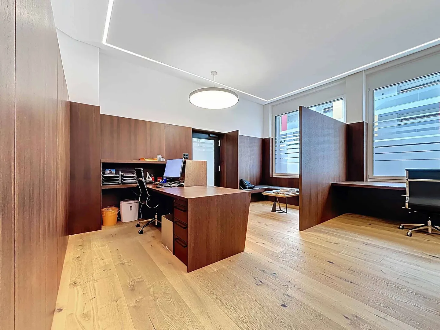 Superficie di 98 m² di spazio abitativo con terrazza, spazio versatile con grande potenziale - Foto 3 di 8