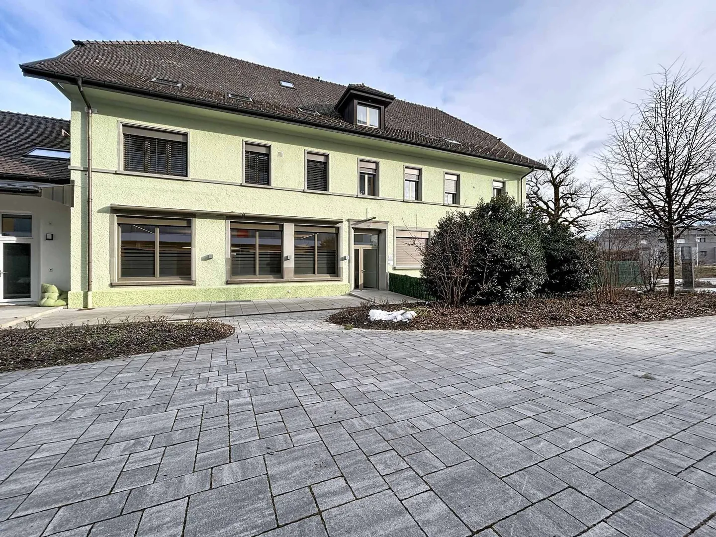 Superficie di 98 m² di spazio abitativo con terrazza, spazio versatile con grande potenziale - Foto 8 di 8