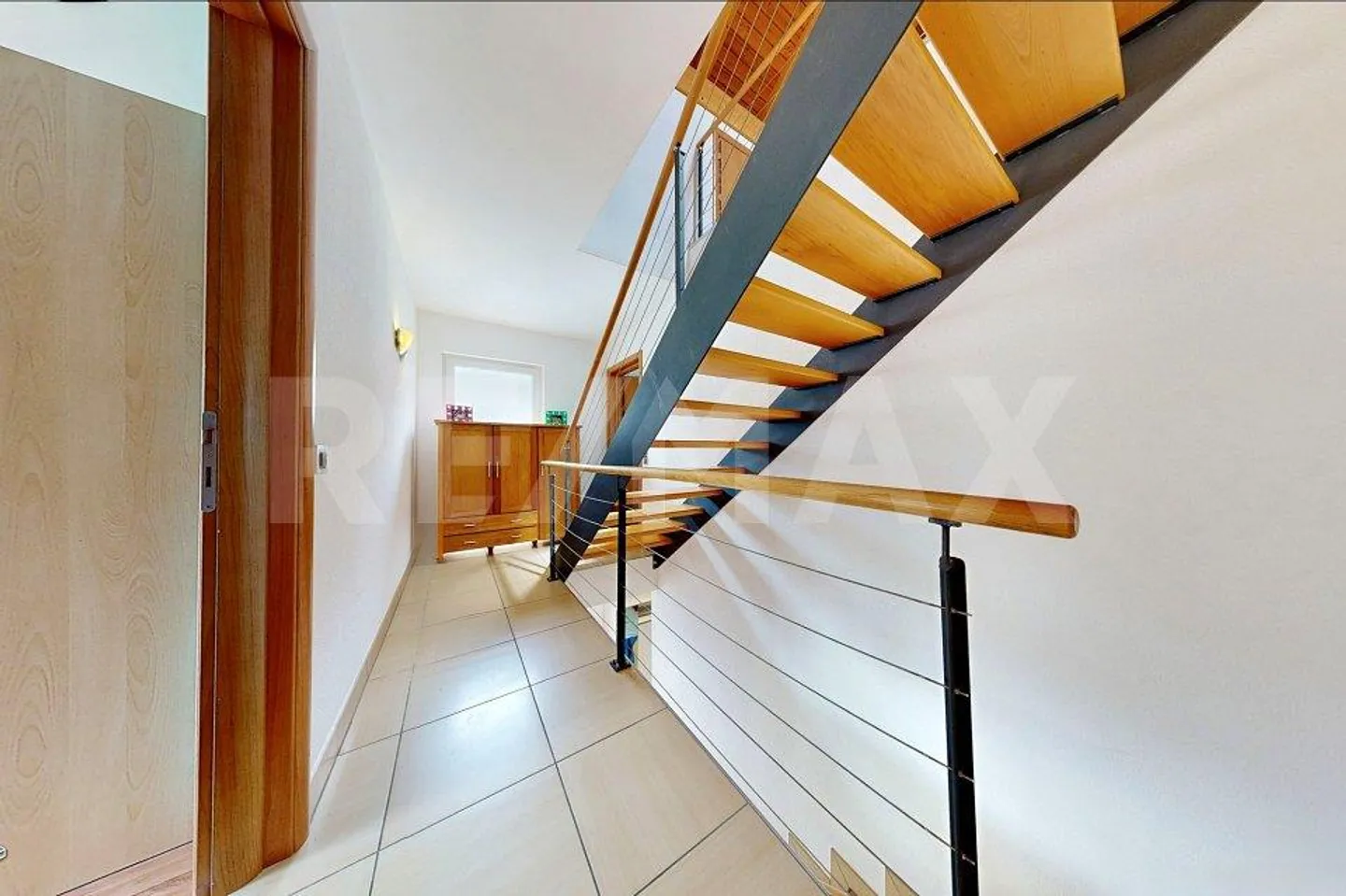Maison unifamiliale avec jardin - Photo 8 sur 13