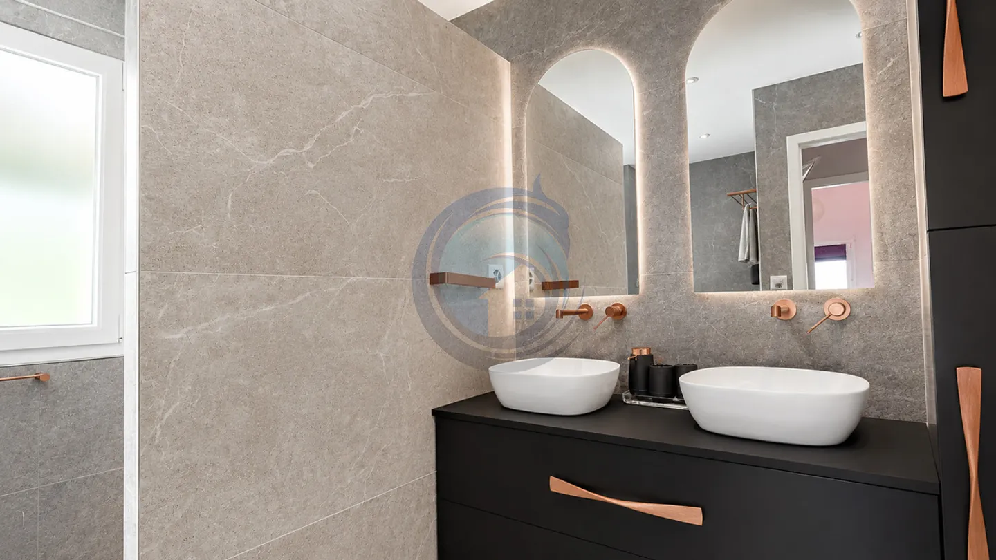 Charming Semi-Detached Villa with Lake View - Photo 18 of 21