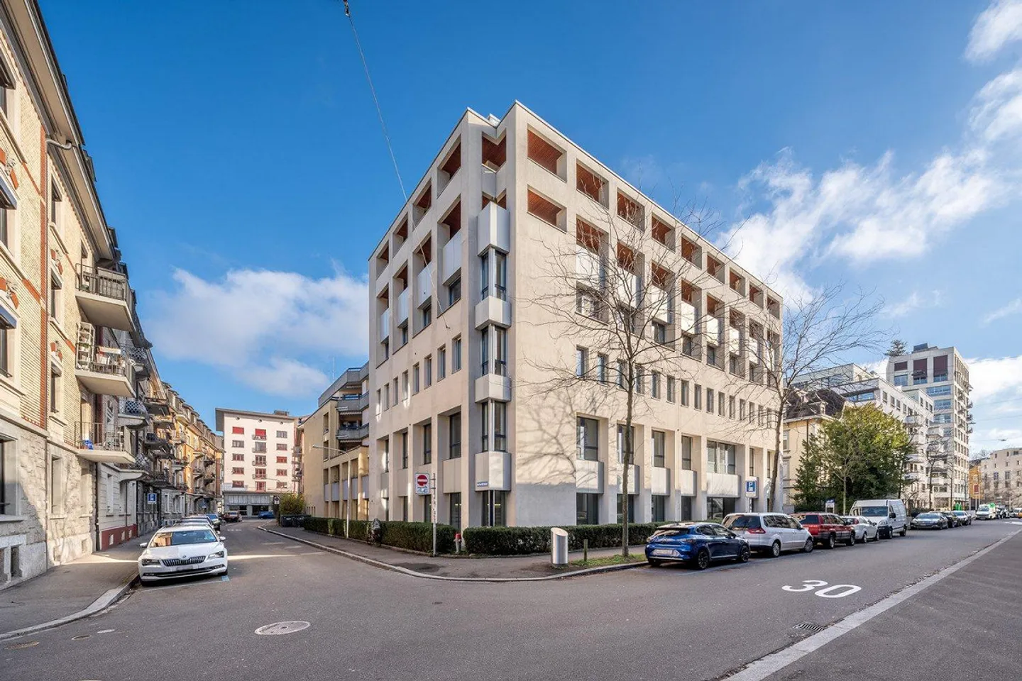 Espace de bureau temporaire dans un emplacement privilégié - 31.03.2027 - Photo 1 sur 10