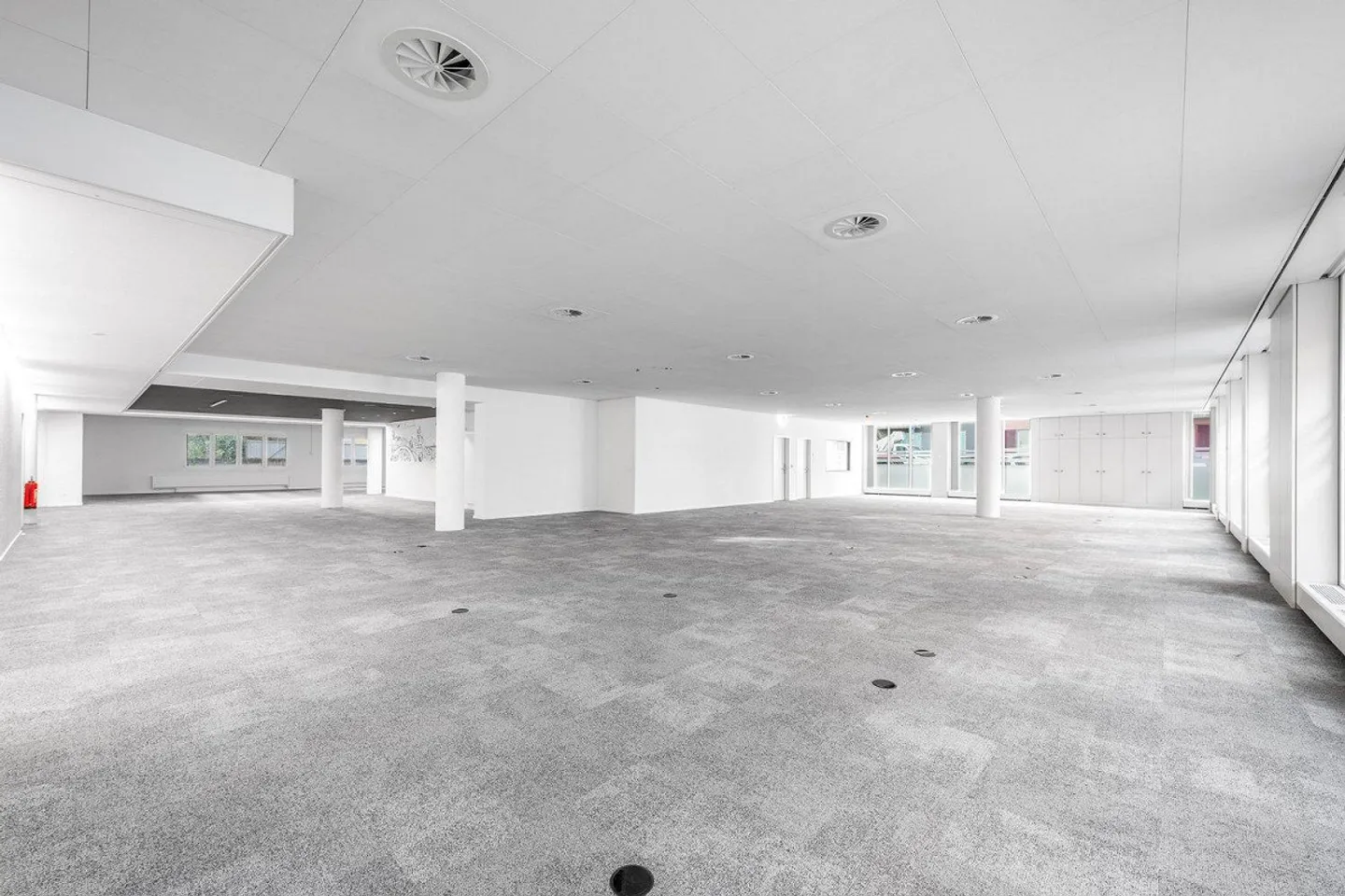 Espace de bureau temporaire dans un emplacement privilégié - 31.03.2027 - Photo 6 sur 10