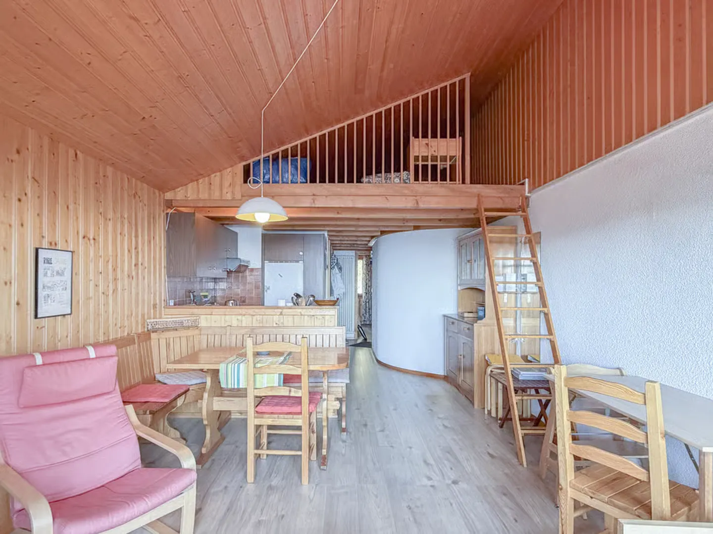 2,5-Zimmer-PPE-Wohnung mit Balkon und herrlichem Blick - Foto 1 von 13