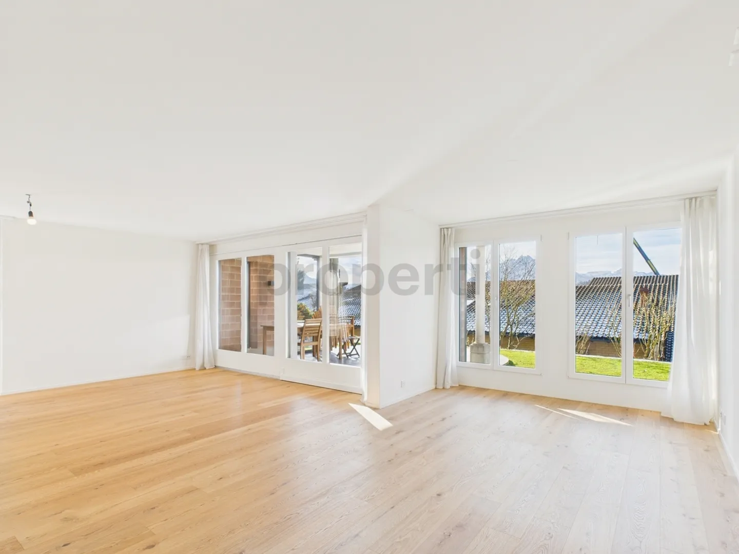 6.5-Zimmer Einfamilienhaus in Adligenswil  befristet auf 2 Jahre - Foto 2 von 13