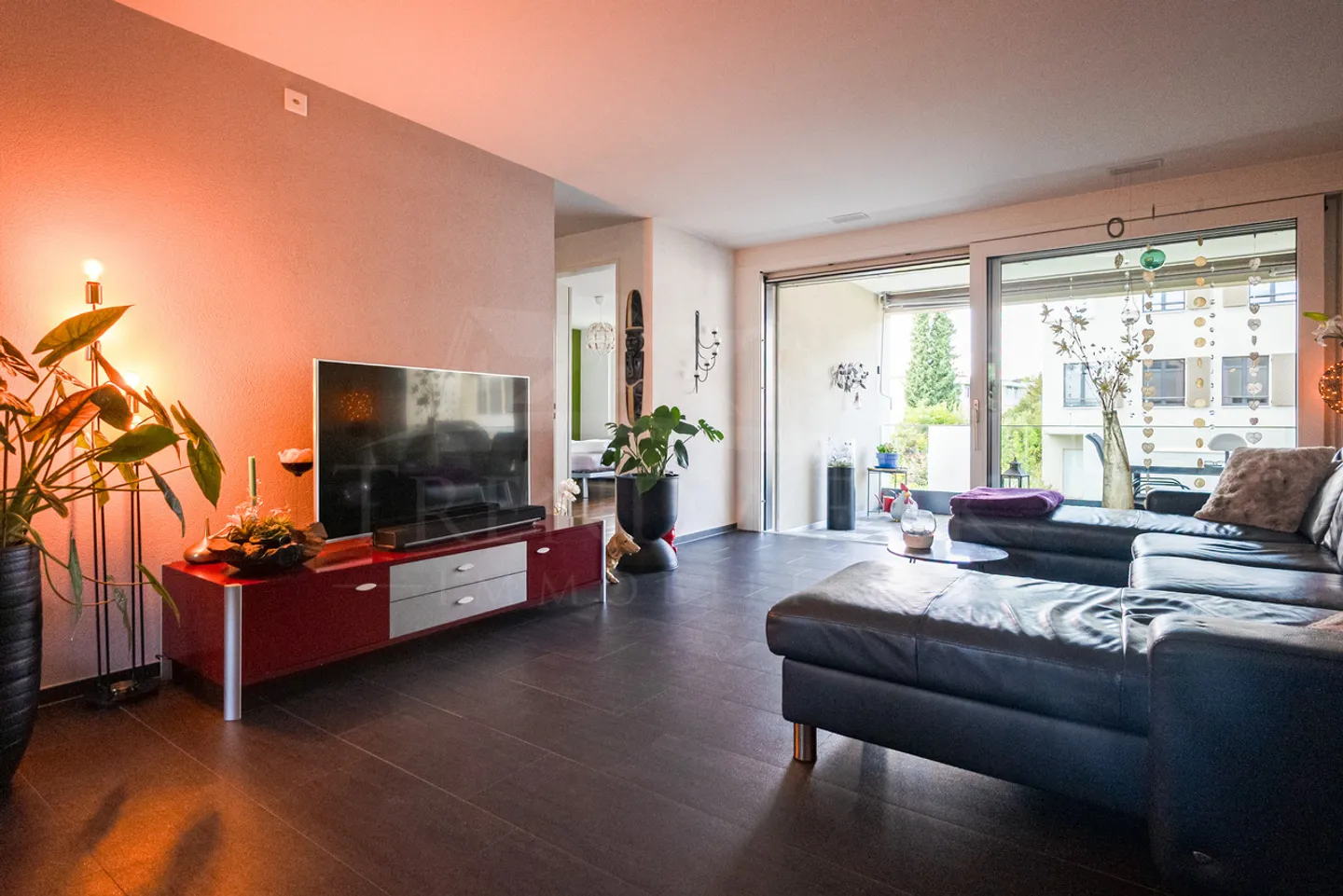Modern 3.5-room condominium in Münchenbuchsee in a quiet location - Photo 5 of 16