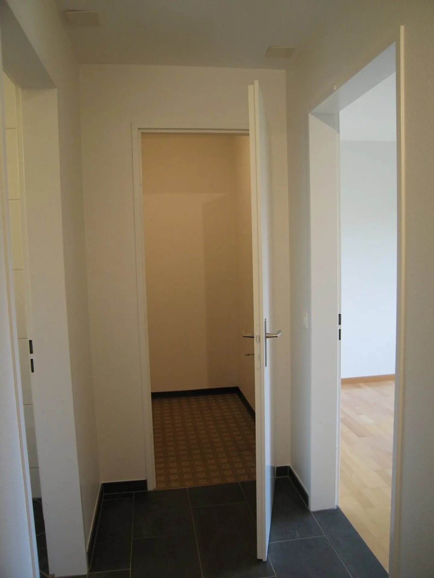 Appartement 2.5 pièces - Photo 6 sur 6