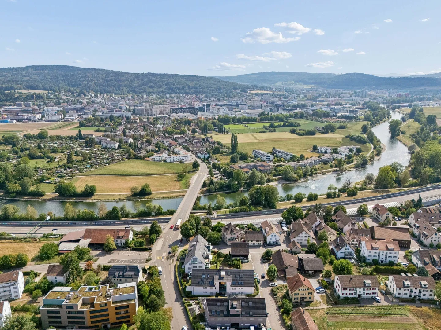 Moderno appartamento mansardato di 3.5 locali tra natura e centro - Foto 8 di 8