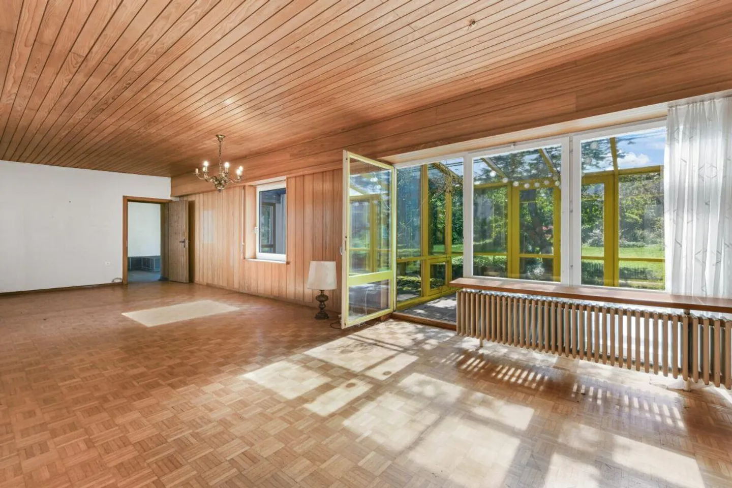 Living with Charm: Detached Villa with Large Garden in a Quiet Location in Goldach - Photo 17 of 30