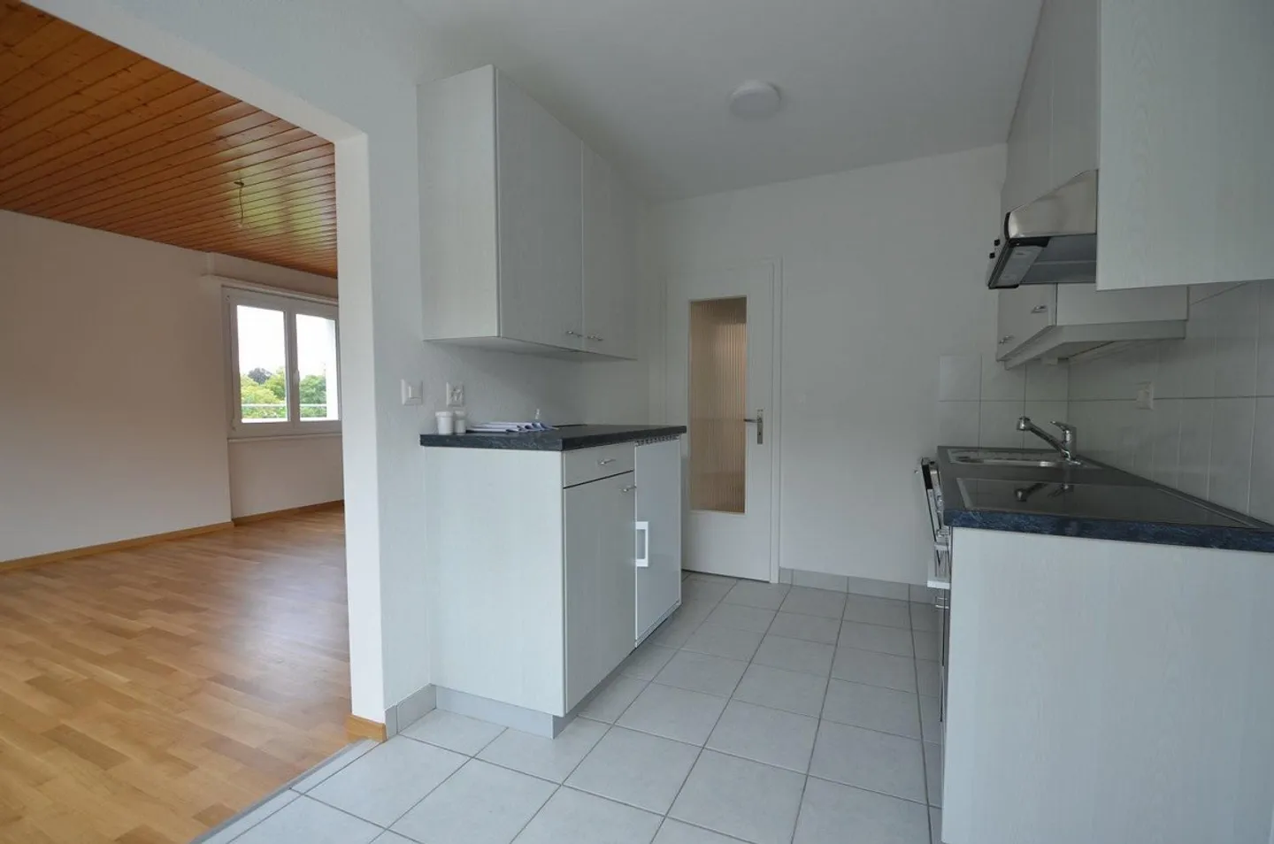 Appartement en attique de 2,5 pièces - Photo 1 sur 8