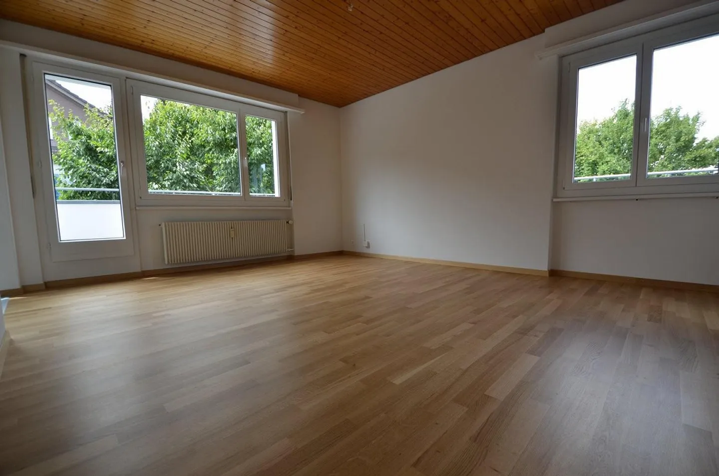 Appartement en attique de 2,5 pièces - Photo 5 sur 8