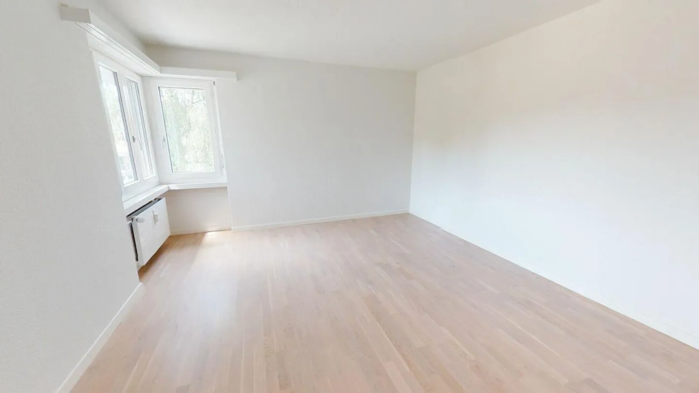 APPARTAMENTO CENTRALE 4.5 STANZE A UZWIL - Foto 6 di 11