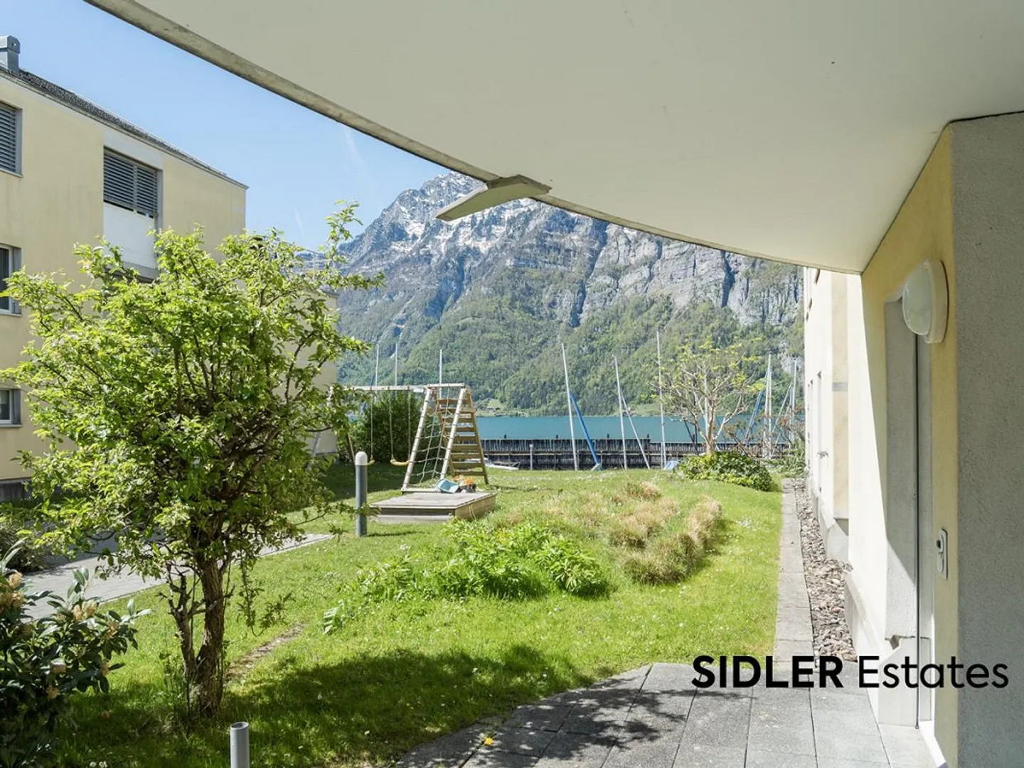 Appartement lumineux de 3½ pièces directement au bord du lac Walensee - Photo 1 sur 10