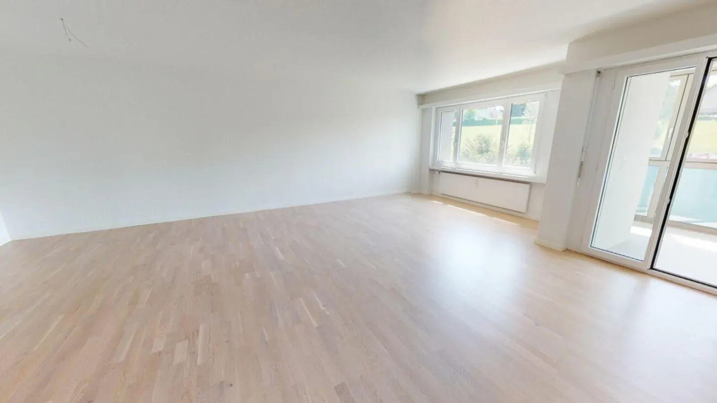 APPARTAMENTO CENTRALE 4.5 STANZE A UZWIL - Foto 5 di 11