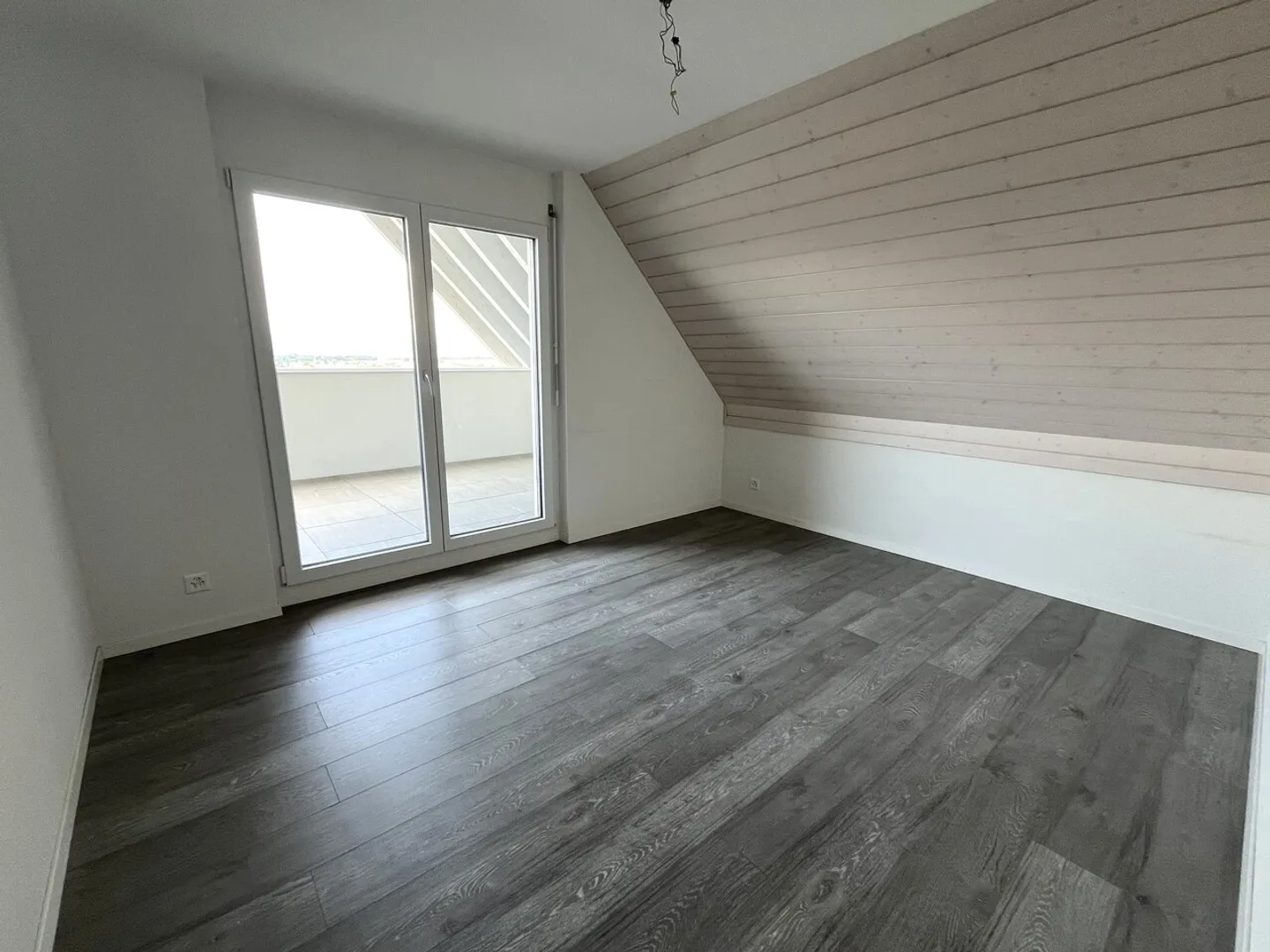 Magnificent 3.5-room duplex with large balcony in Poliez-le-Grand - Photo 4 of 6