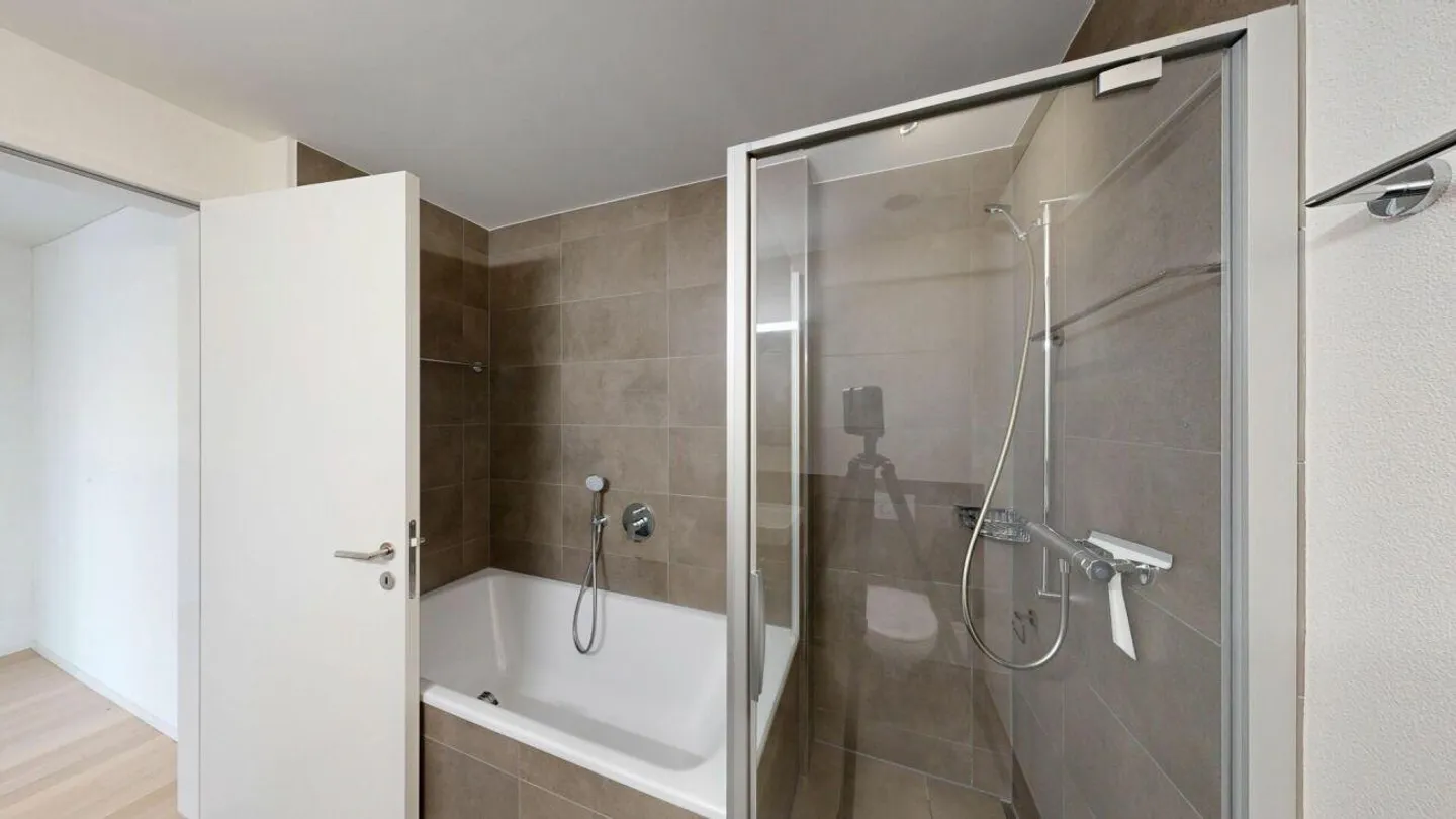 Charmant Appartement Attique - Photo 3 sur 9