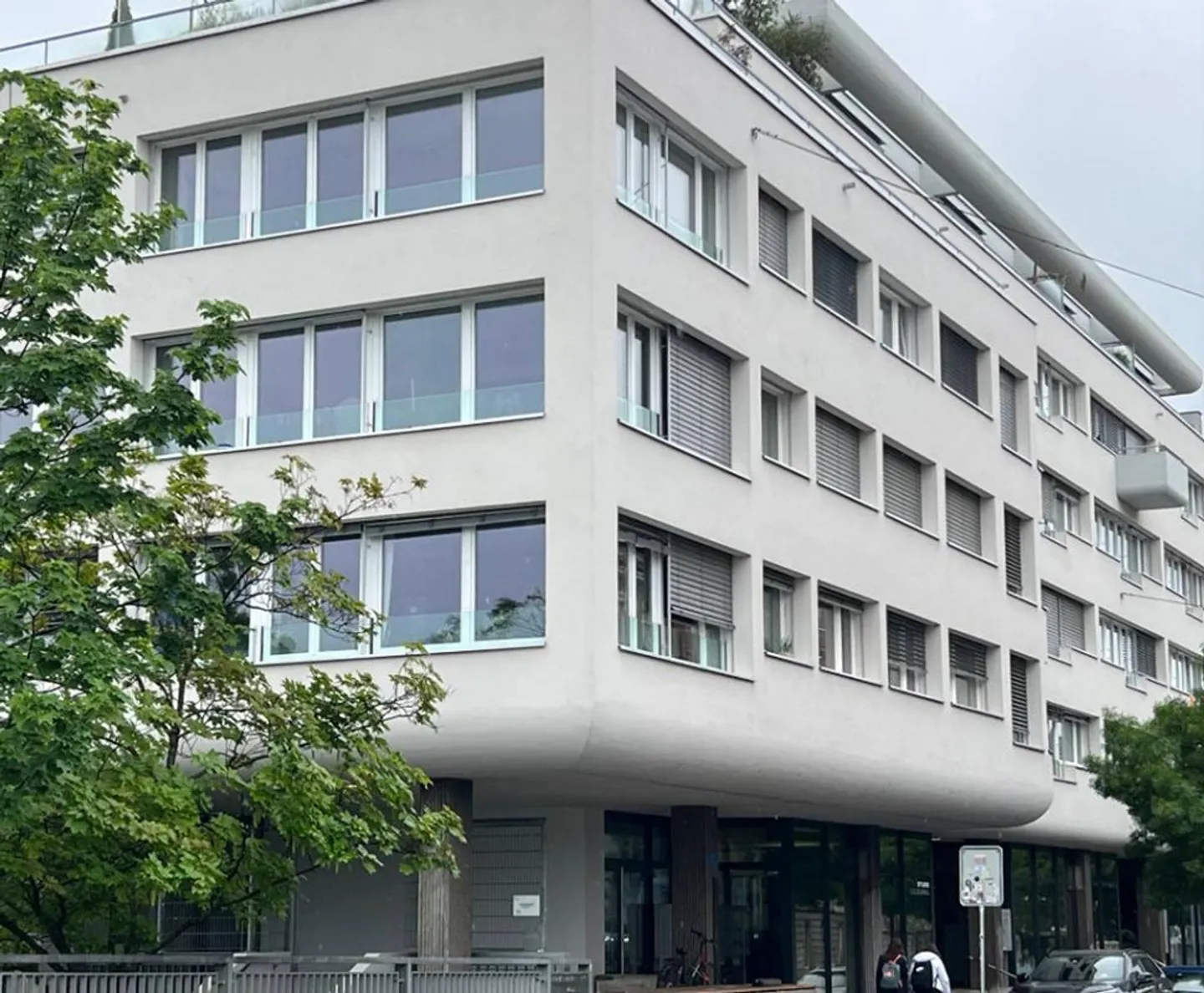 3.5-room apartment with balcony directly on the Rhine - Photo 1 of 5