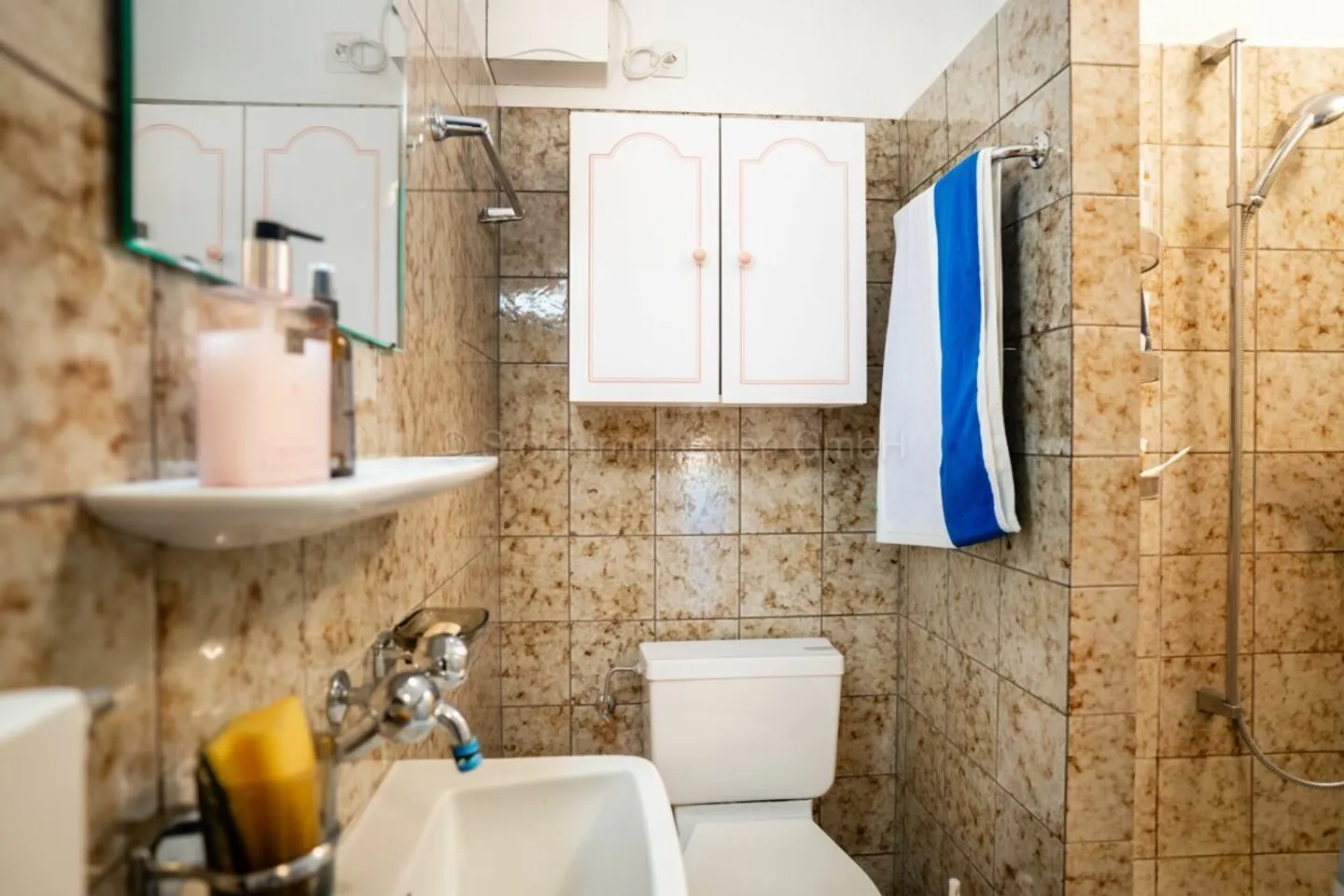 Ampia casa unifamiliare di 6,5 stanze con un ottimo contesto - Foto 18 di 24