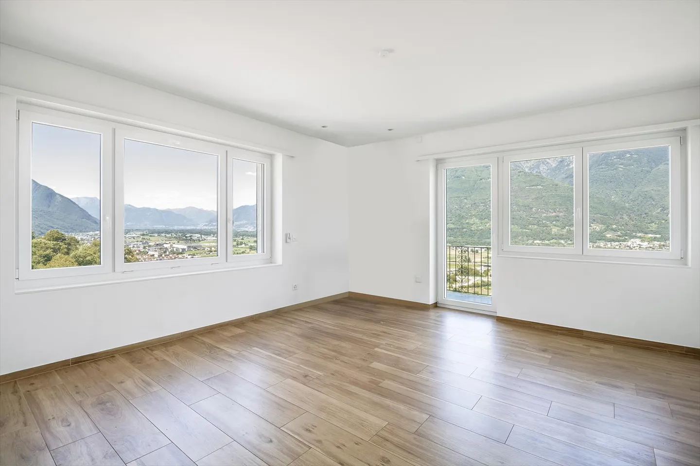 Vivere nel verde con comfort - Foto 3 di 13