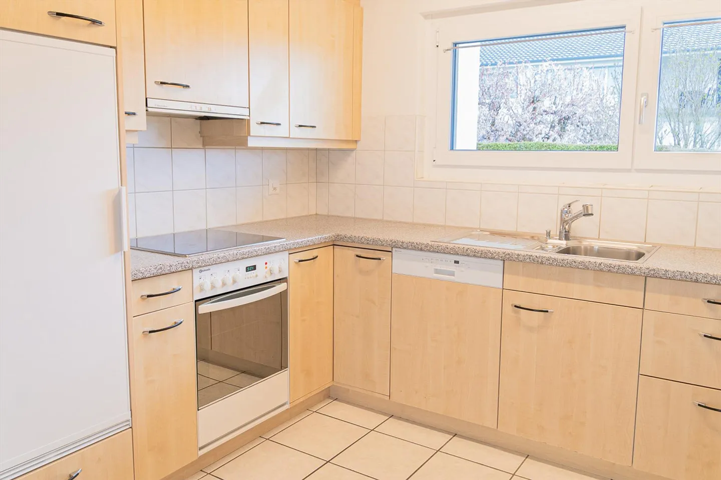 Idyllische 4.5-Zimmerwohnung mit Garten - Foto 2 von 17