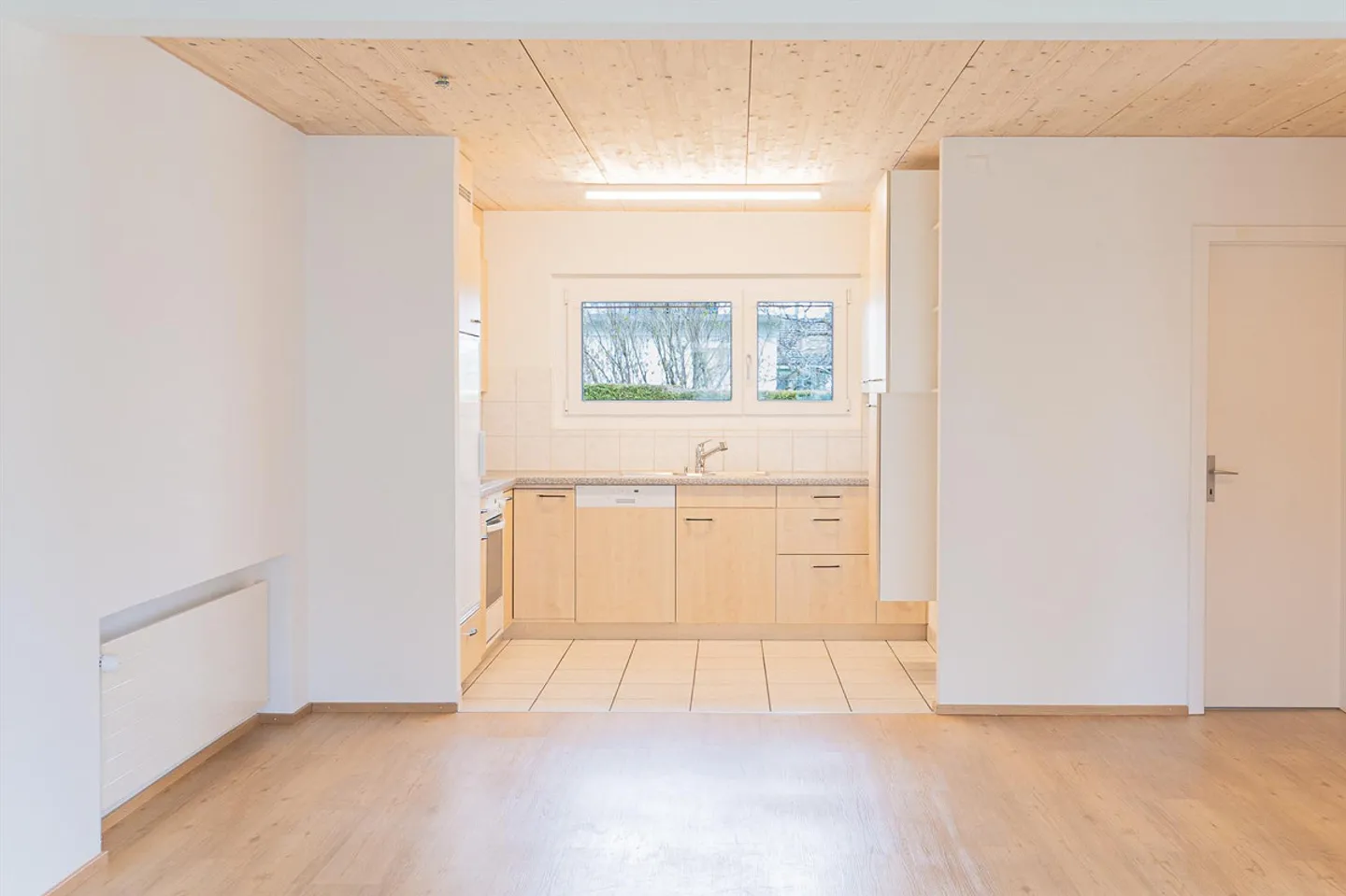 Idyllische 4.5-Zimmerwohnung mit Garten - Foto 4 von 17