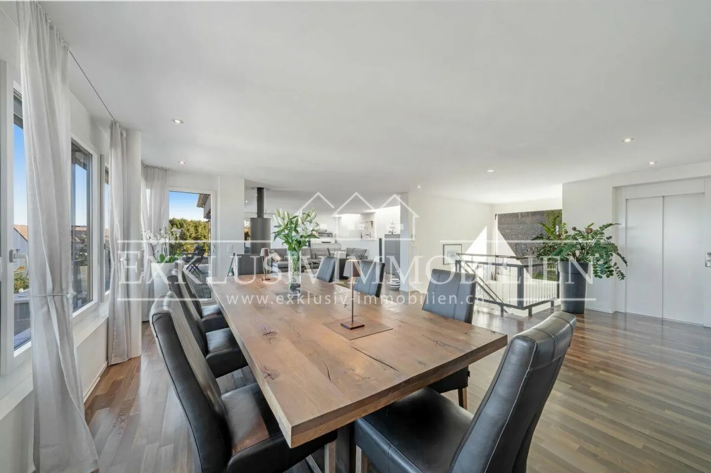 Aussergewöhnliche Villa mit Seesicht - Foto 4 von 7