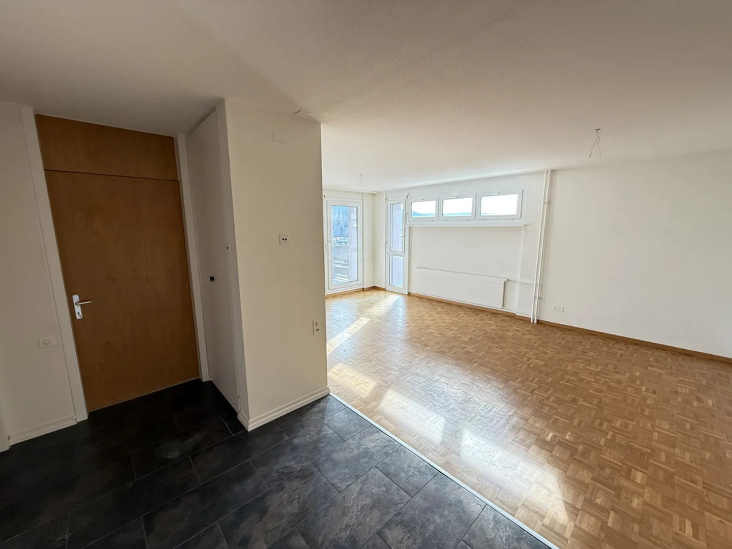 A stunning view - 3 months of net rent offered - Photo 5 of 11