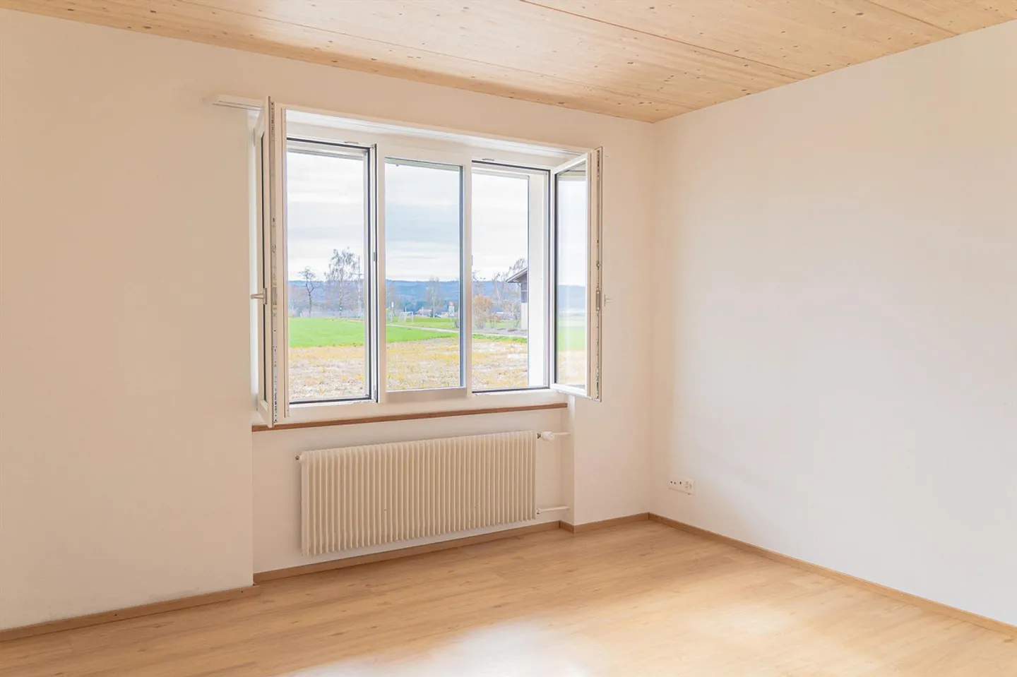 Idyllische 4.5-Zimmerwohnung mit Garten - Foto 13 von 17