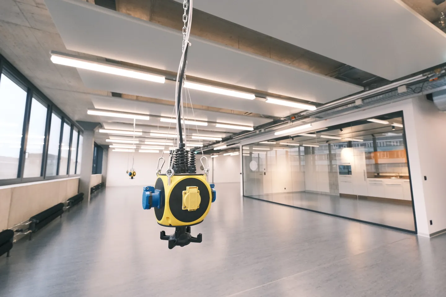 Attraktive Büro-, Labor- oder Produktionsfläche in Altstetten 405 m² - Foto 4 von 13