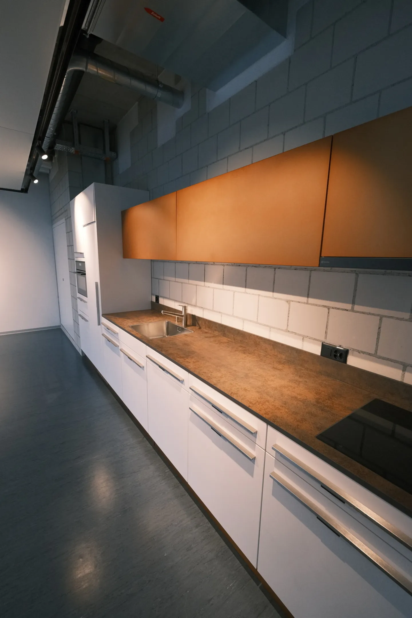 Attraktive Büro-, Labor- oder Produktionsfläche in Altstetten 405 m² - Foto 11 von 13