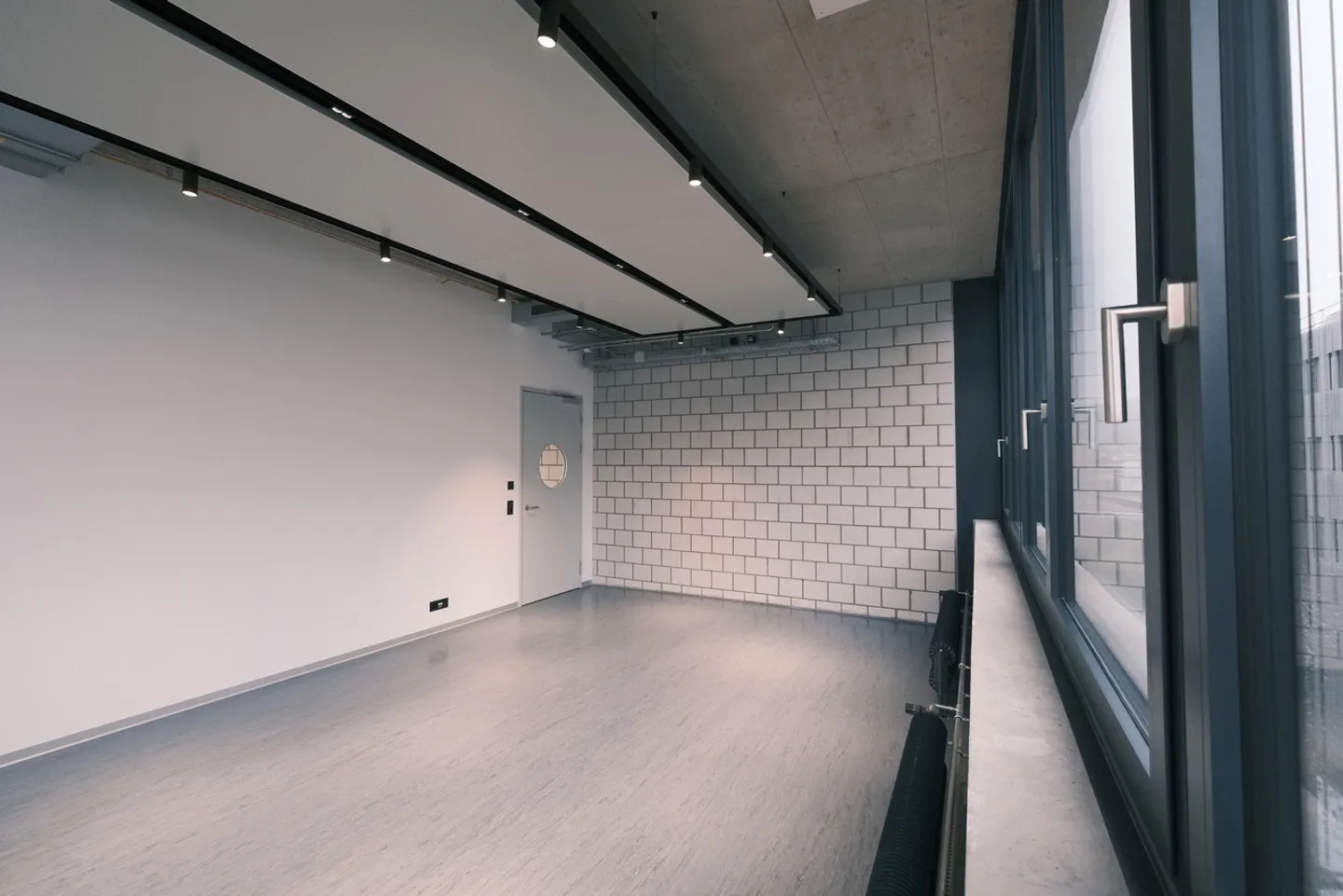 Attraktive Büro-, Labor- oder Produktionsfläche in Altstetten 405 m² - Foto 10 von 13