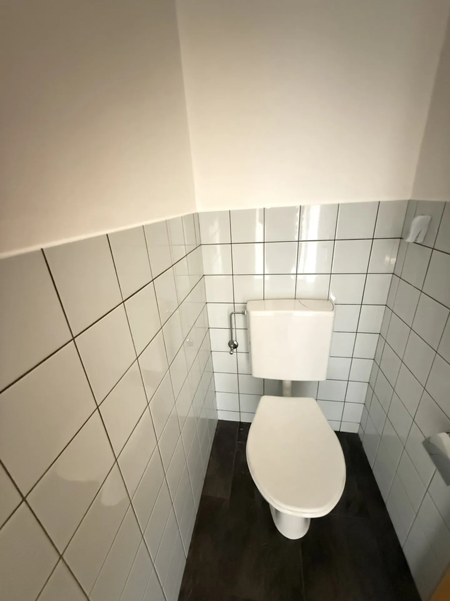 A stunning view - 3 months of net rent offered - Photo 10 of 11