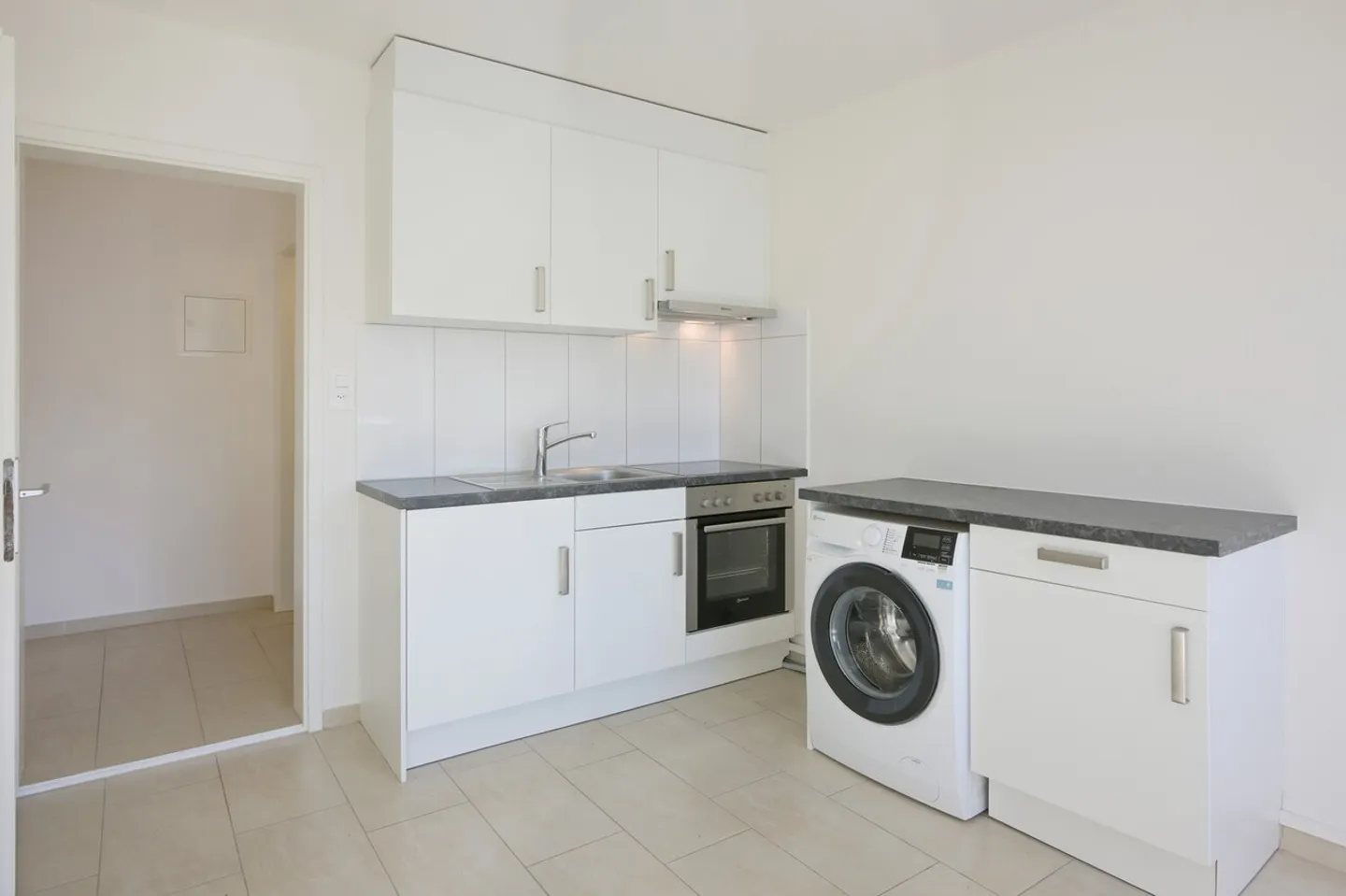 Mattenstrasse 53/55 – Living in a Central Location - Photo 4 of 6