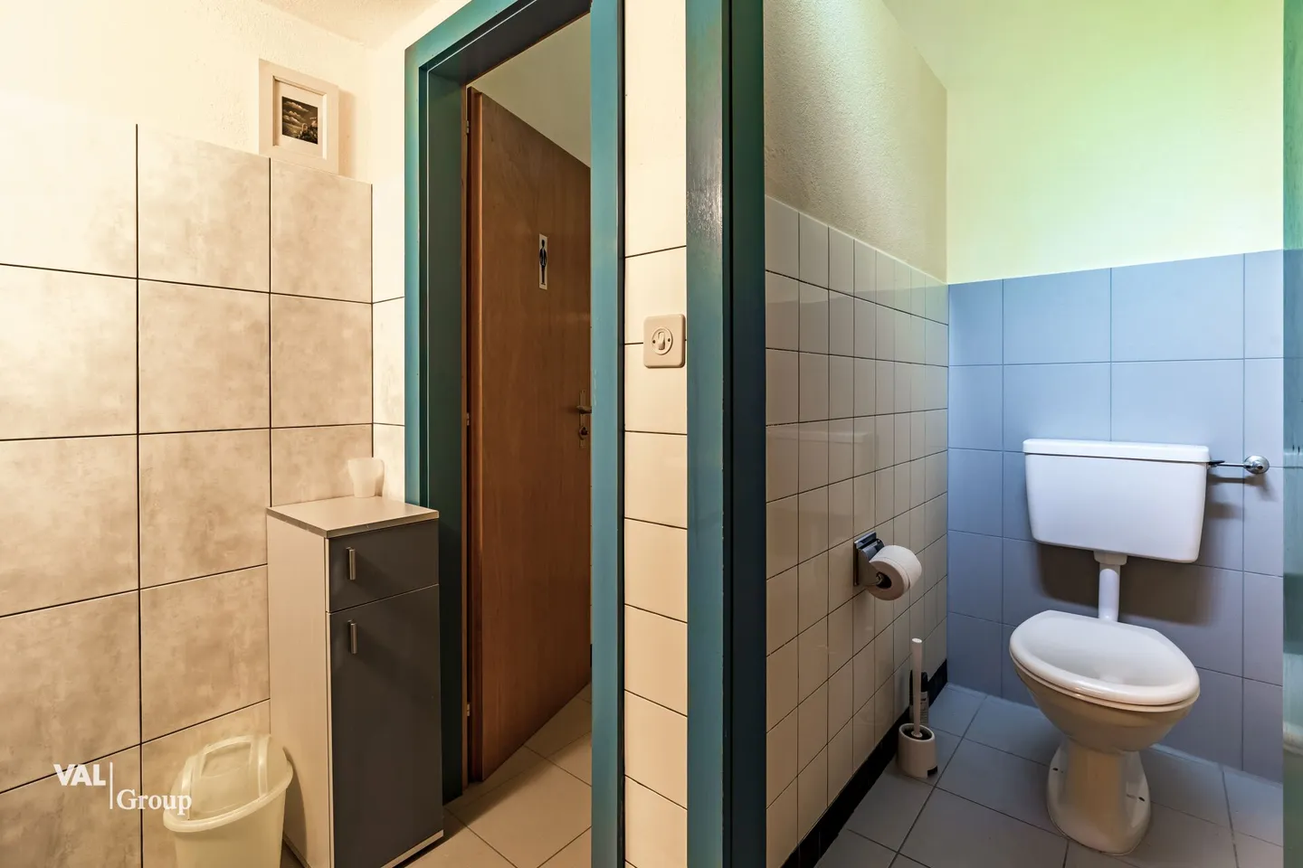 Casa plurifamiliare con ristorante - Foto 6 di 10