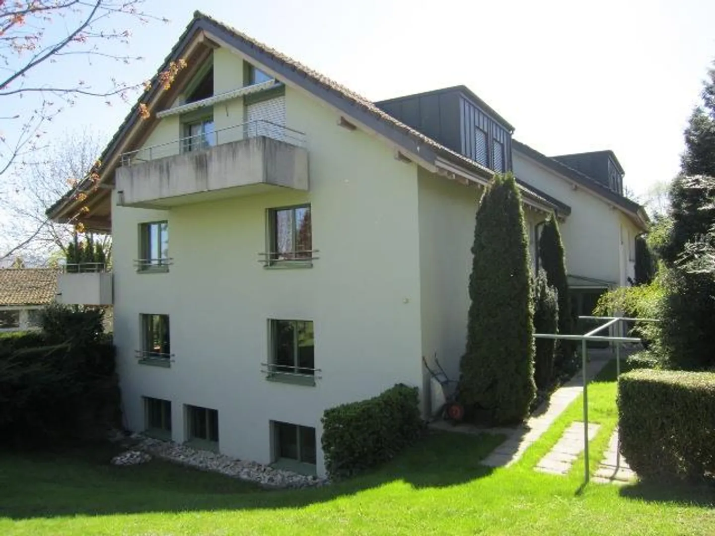 Place de parking à louer - Photo 1 sur 3