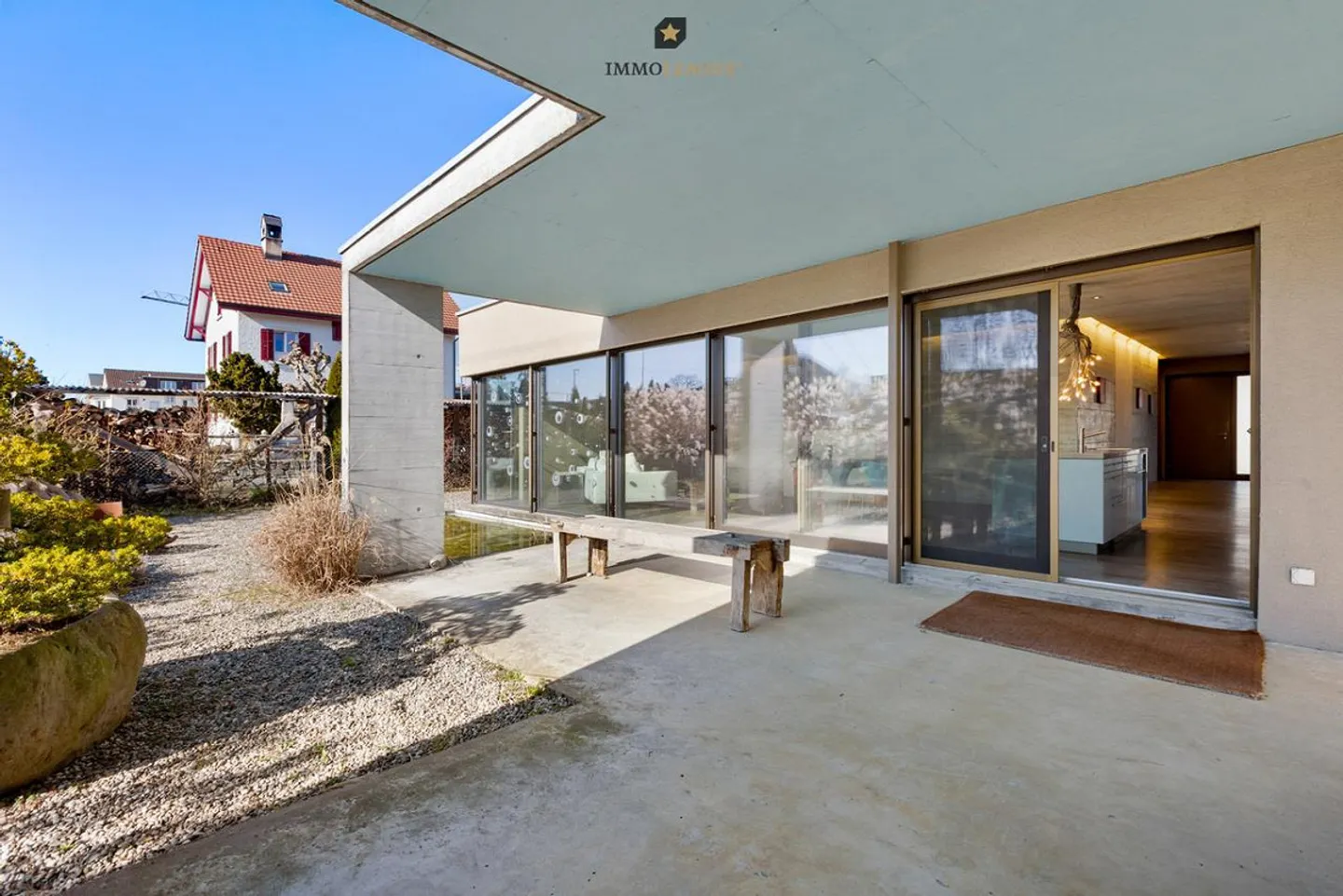 Architektonisches Designhaus in Güttingen - Foto 8 von 11