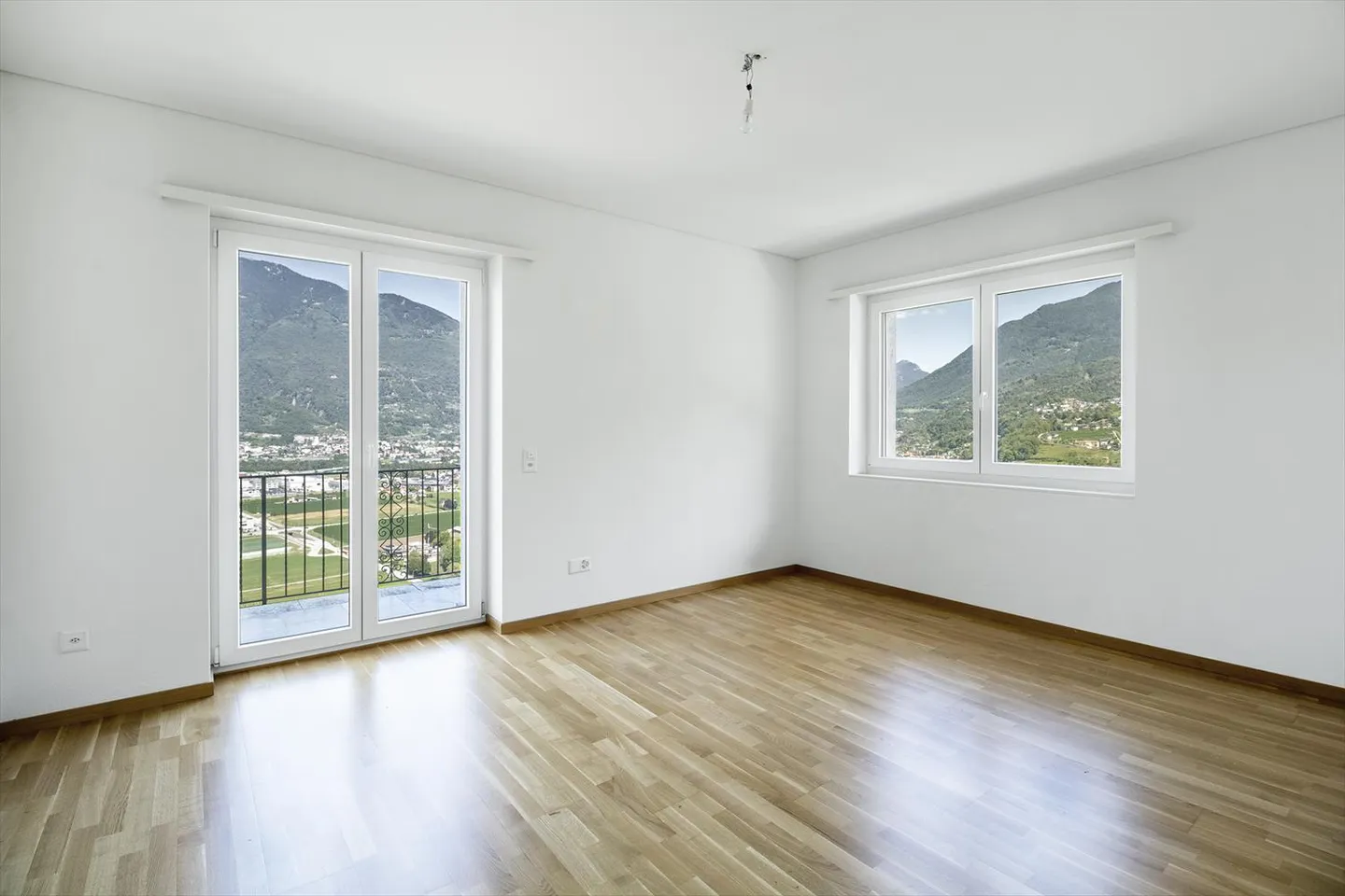 Vivere nel verde con comfort - Foto 11 di 13