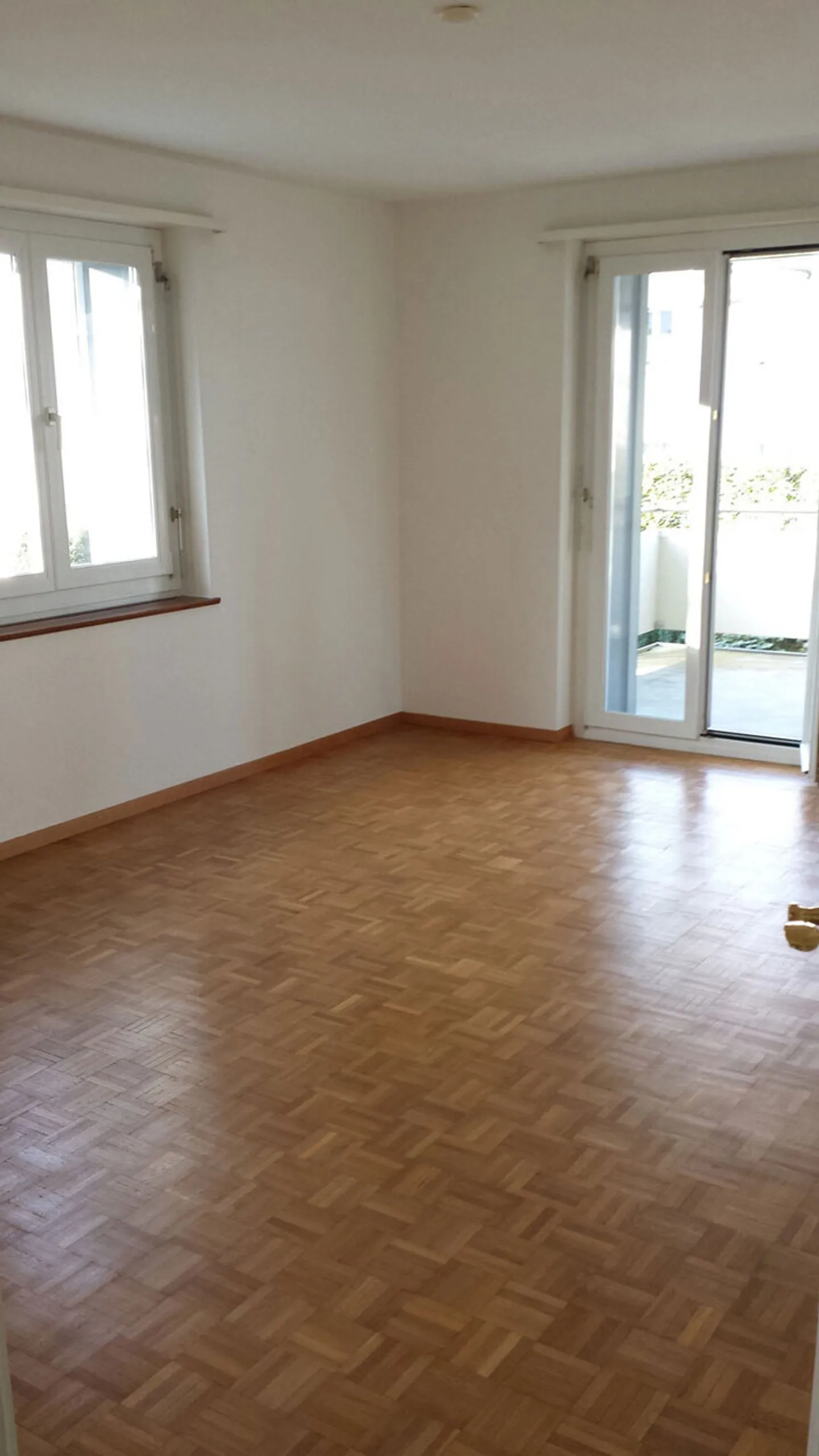 Bright apartment in a green environment - Photo 3 of 4