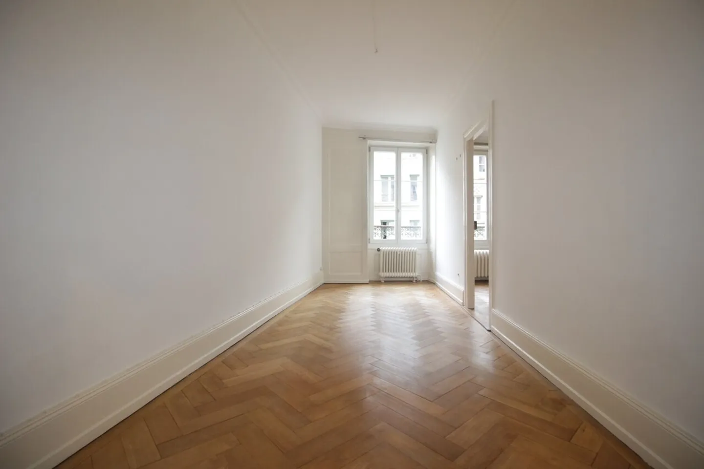 Charming Apartment with Cathedral View - Photo 2 of 8