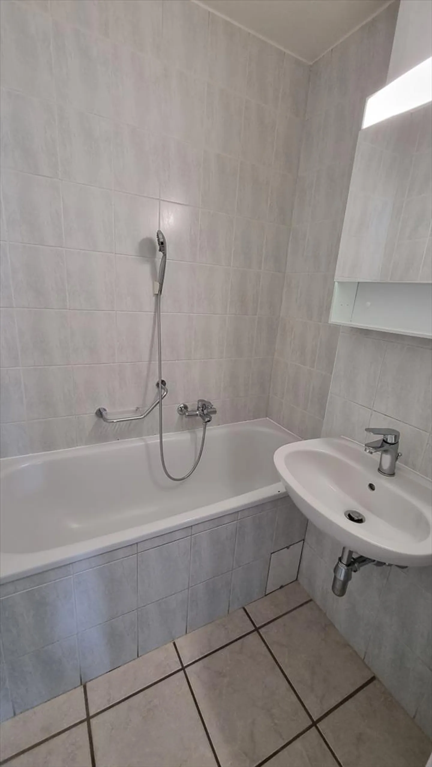 Appartamento 5 locali - Foto 2 di 8