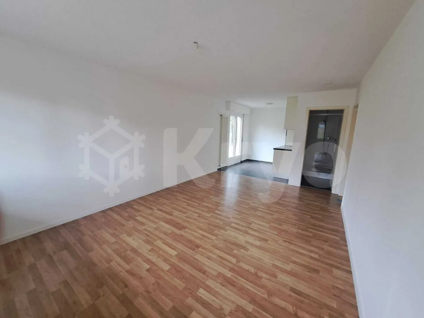 RENOVATED APARTMENT WITH TERRACE AND ELEVATOR - Photo 5 of 7