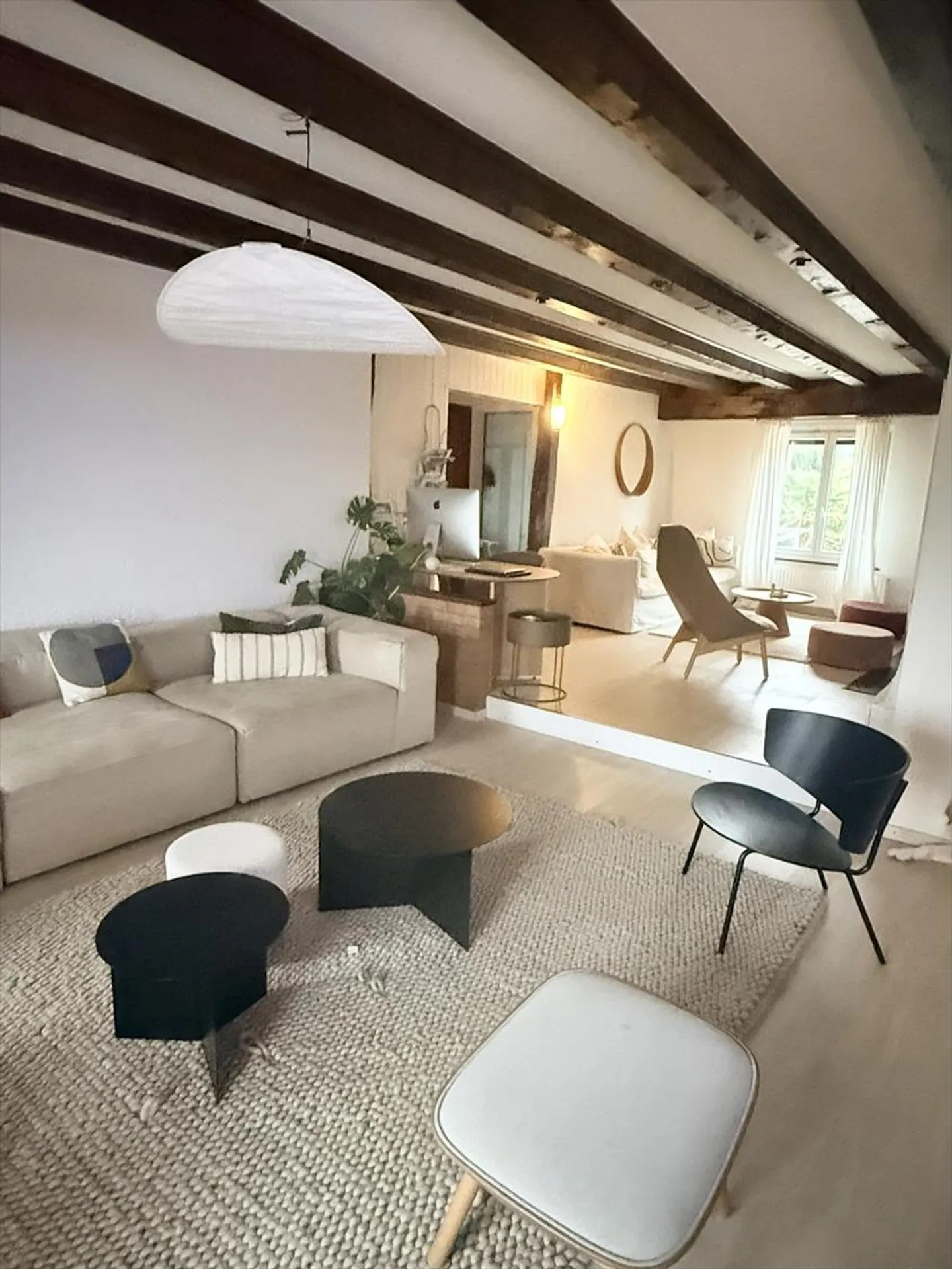 4-room apartment - Photo 1 of 9