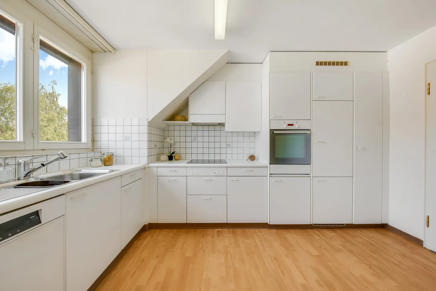 Appartement spacieux 5.5 pièces - Photo 4 sur 10