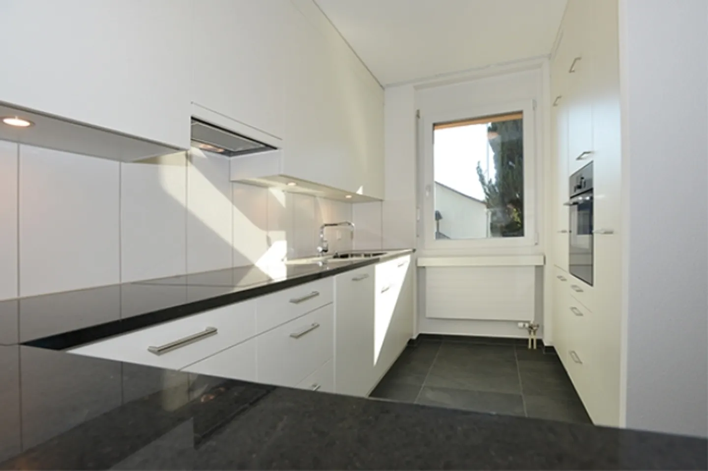 Wohnen in familienfreundlicher Überbauung - Foto 3 von 7