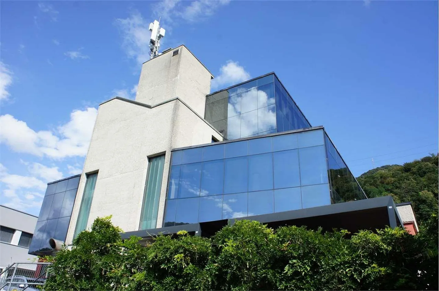 LUGANO: prestigious new office in modern building - Photo 2 of 10