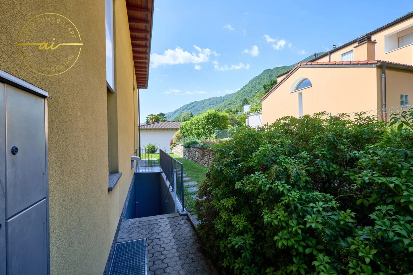 VILLA MIT GETRENNTEM STUDIO UND WUNDERSCHÖNEM GARTEN - Foto 6 von 13
